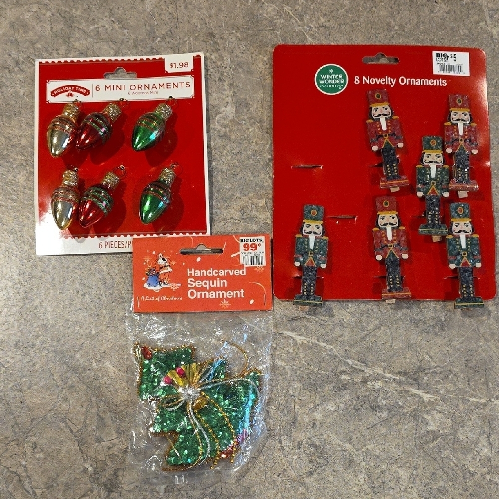 (J39) Holiday Time Mini and Novelty Ornaments Set (3 Set)